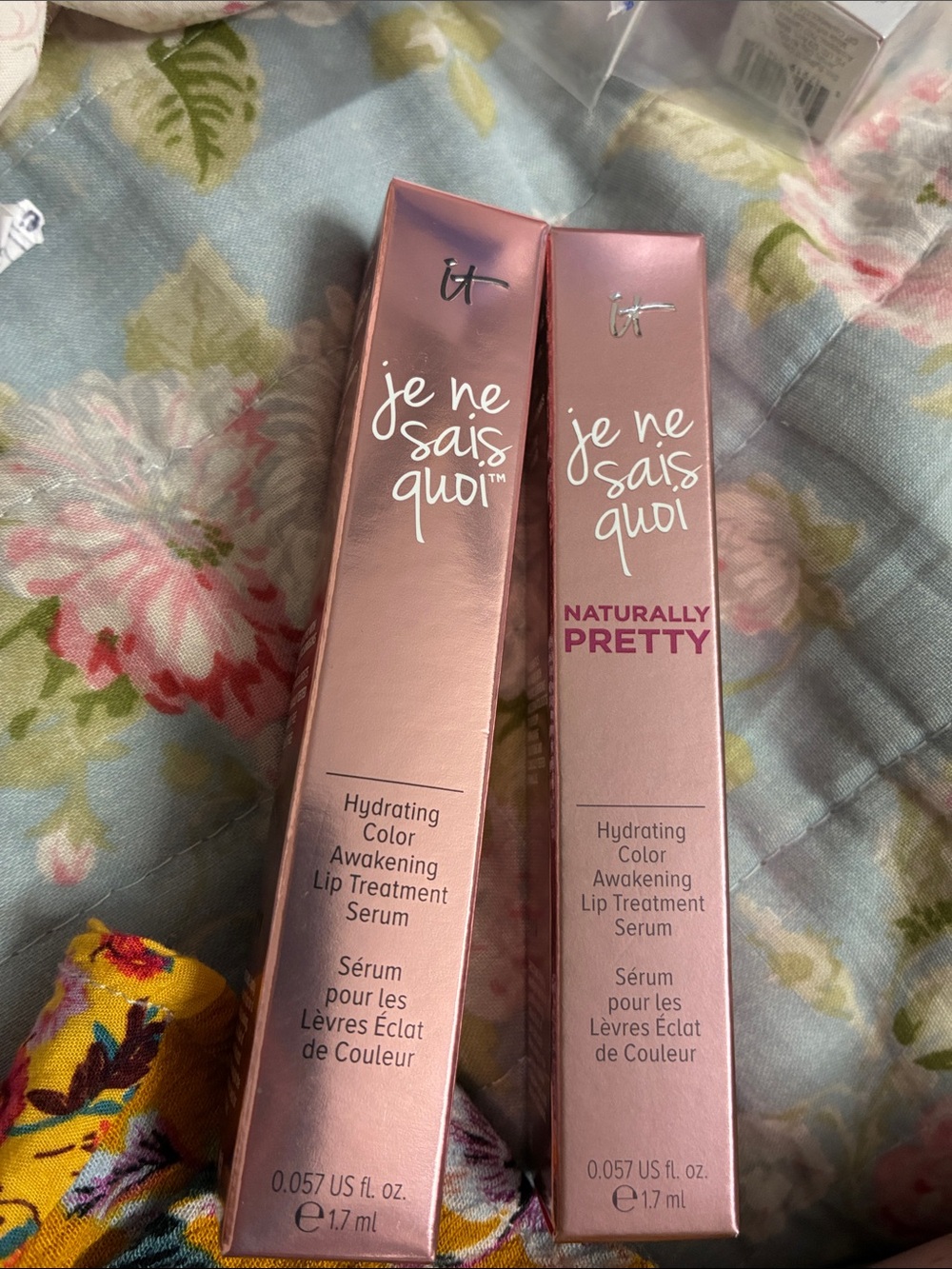 It cosmetics, hydrating, color, awakening, lip, treatment serum